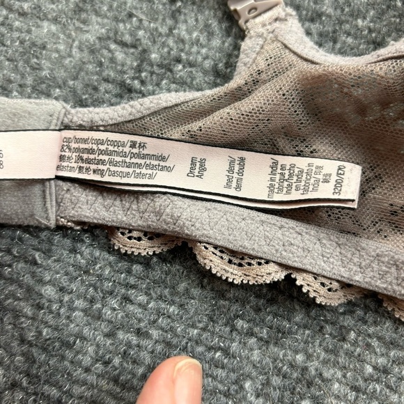 VICTORIA’S SECRET Women’s Dream Angels Lined Demi Grey/Beige w/lace size: 32DD - Picture 5 of 6